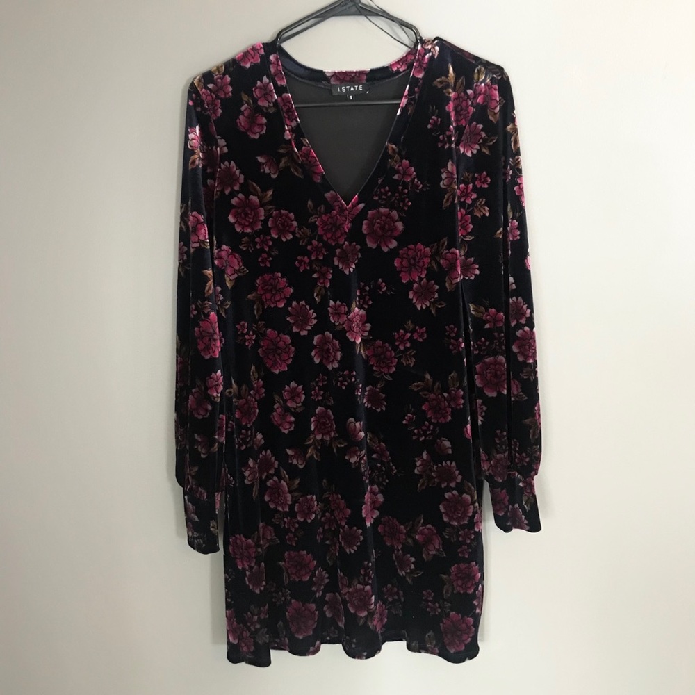 EUC Velvet floral dress by 1.state Size Small